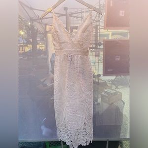 DO + BE Lace white dress BRAND NEW, NEVER WORN, TAGS ATTACHED